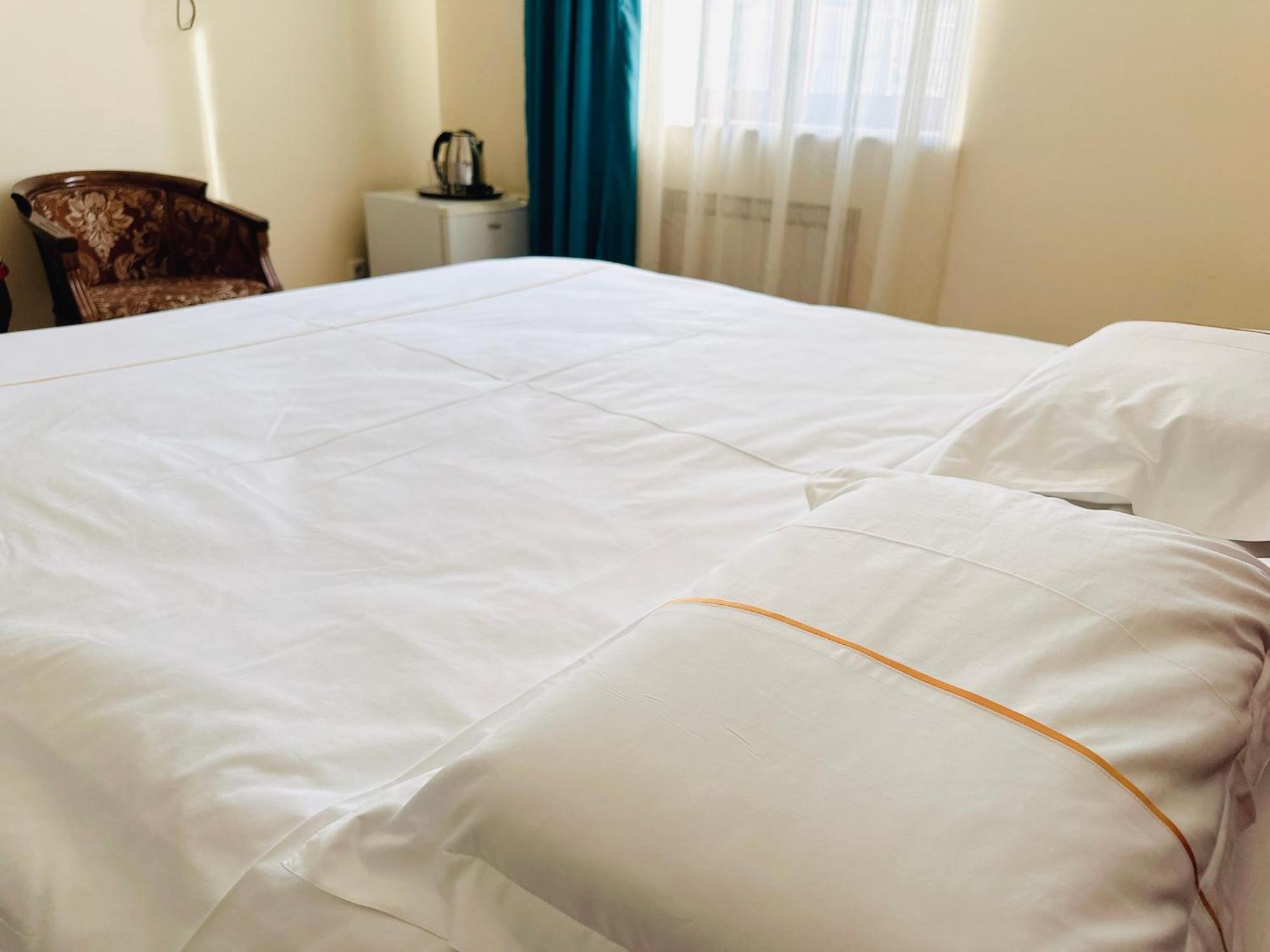 Sd Hotel Yerevan Luaran gambar