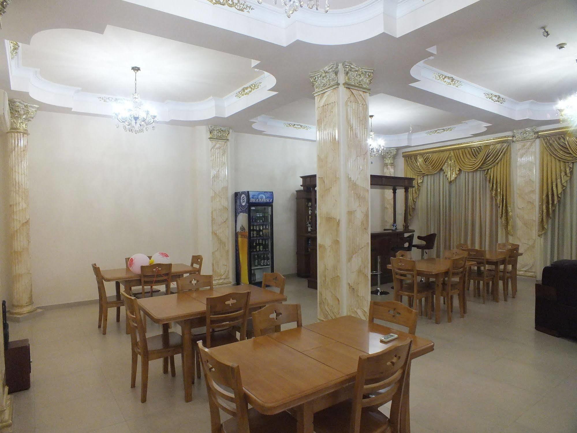 Sd Hotel Yerevan Luaran gambar